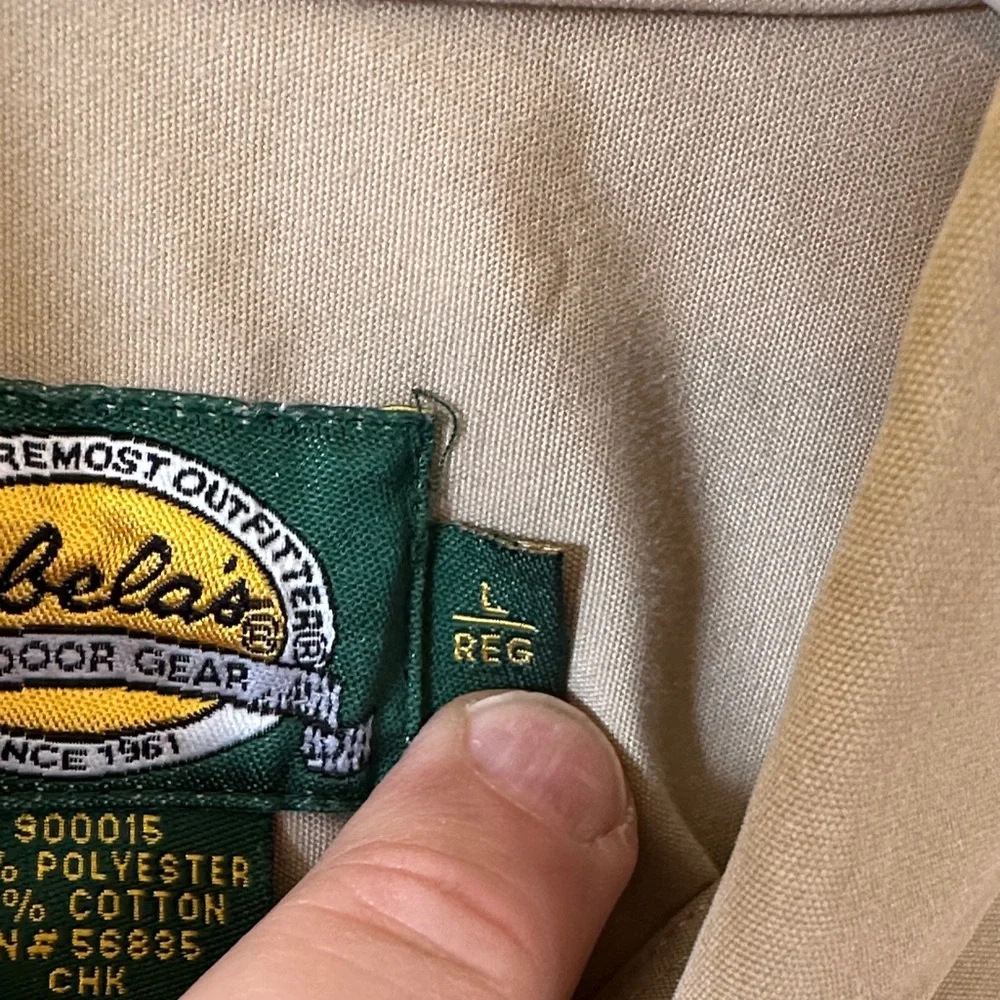 Cabela's Men's Lightweight Button-Front Bush Shirt in Khaki - Picture 3 of 4